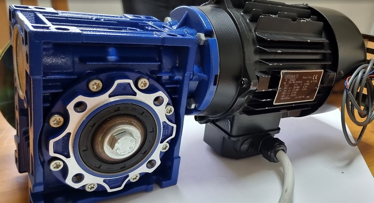 Motor & Gear box for single rail boom.